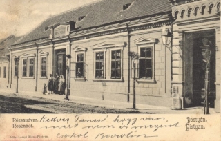 ruzovy-dvor