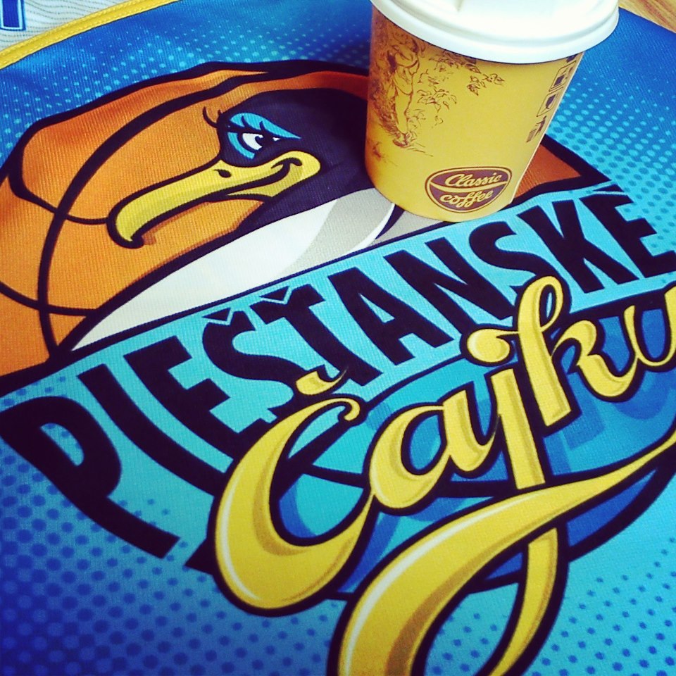 555027_612408475439660_1454153910_n