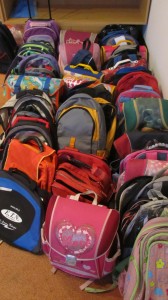 skolske potreby charita2