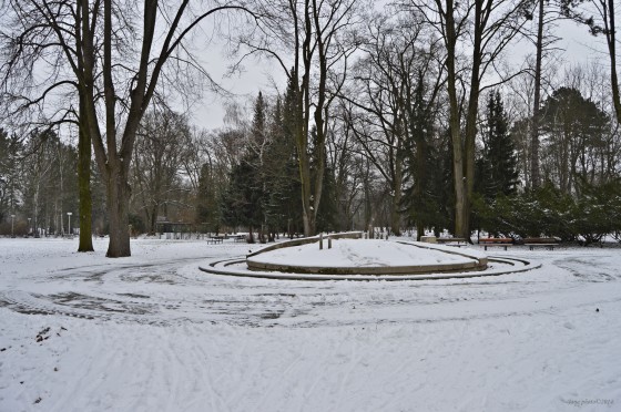 Fontana pod snehom Jana Arbetova (1)
