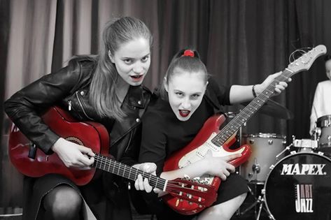 12042715_1310935662253601_944046658514564853_n