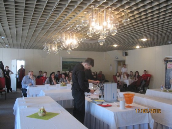 img-2402_5d42631b617d73287b[1]