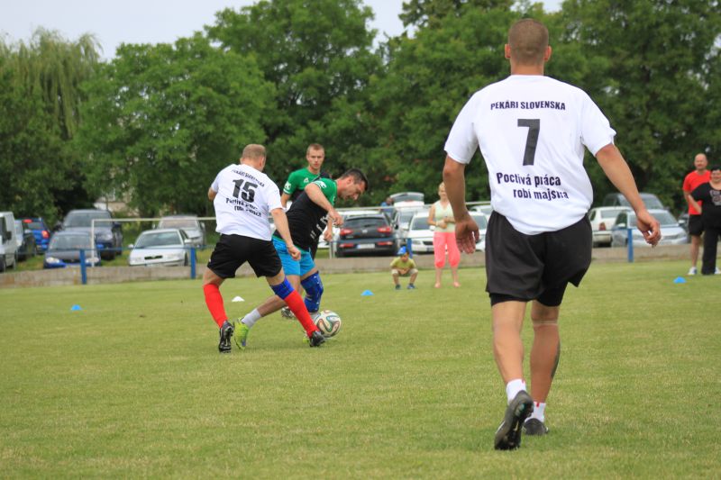 Pekári skórovali síce prví, na výhru to však nestačilo