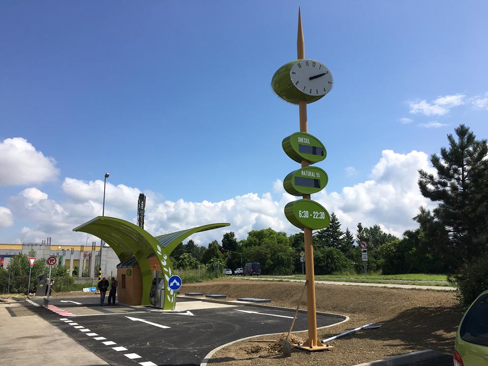 13612182_932759703501029_1659861553456648989_n