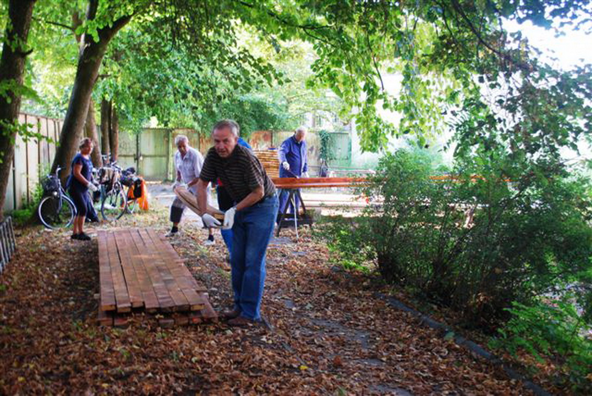 Letné kino seniori 20.9.16 003_resize