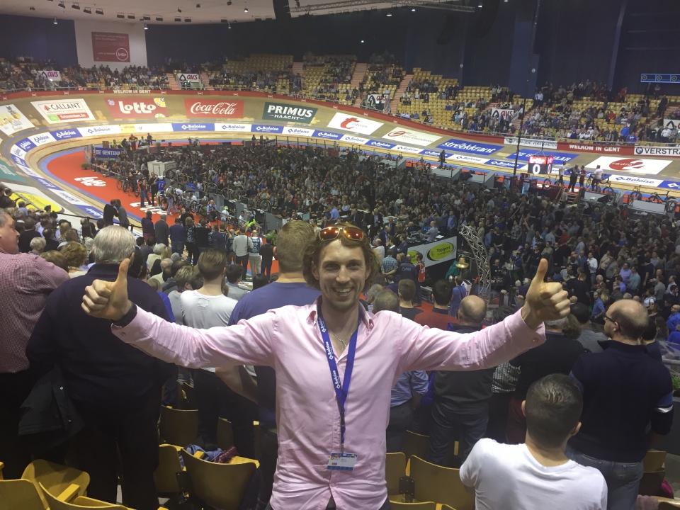 8541276690_4940276838