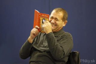 Beseda o knihe Môj život s Demi Moore - spisovateľ Peter Holka