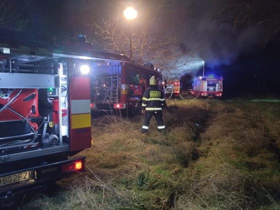 Požiar unimobuniek v bývalom Kempingu Lodenica v Piešťanoch 19.1.2025