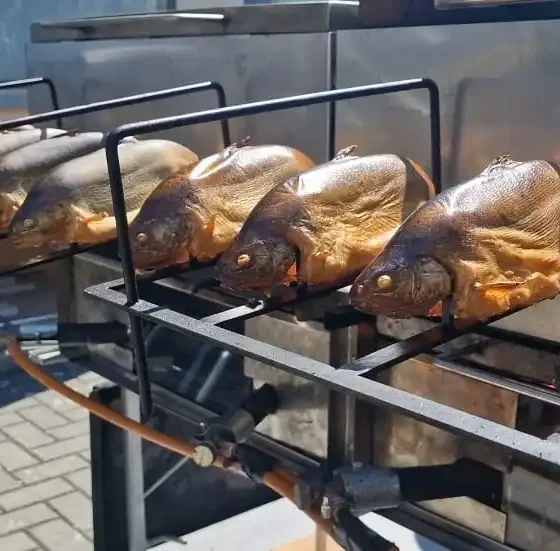 Údené pstruhy, Farmárske trhy
