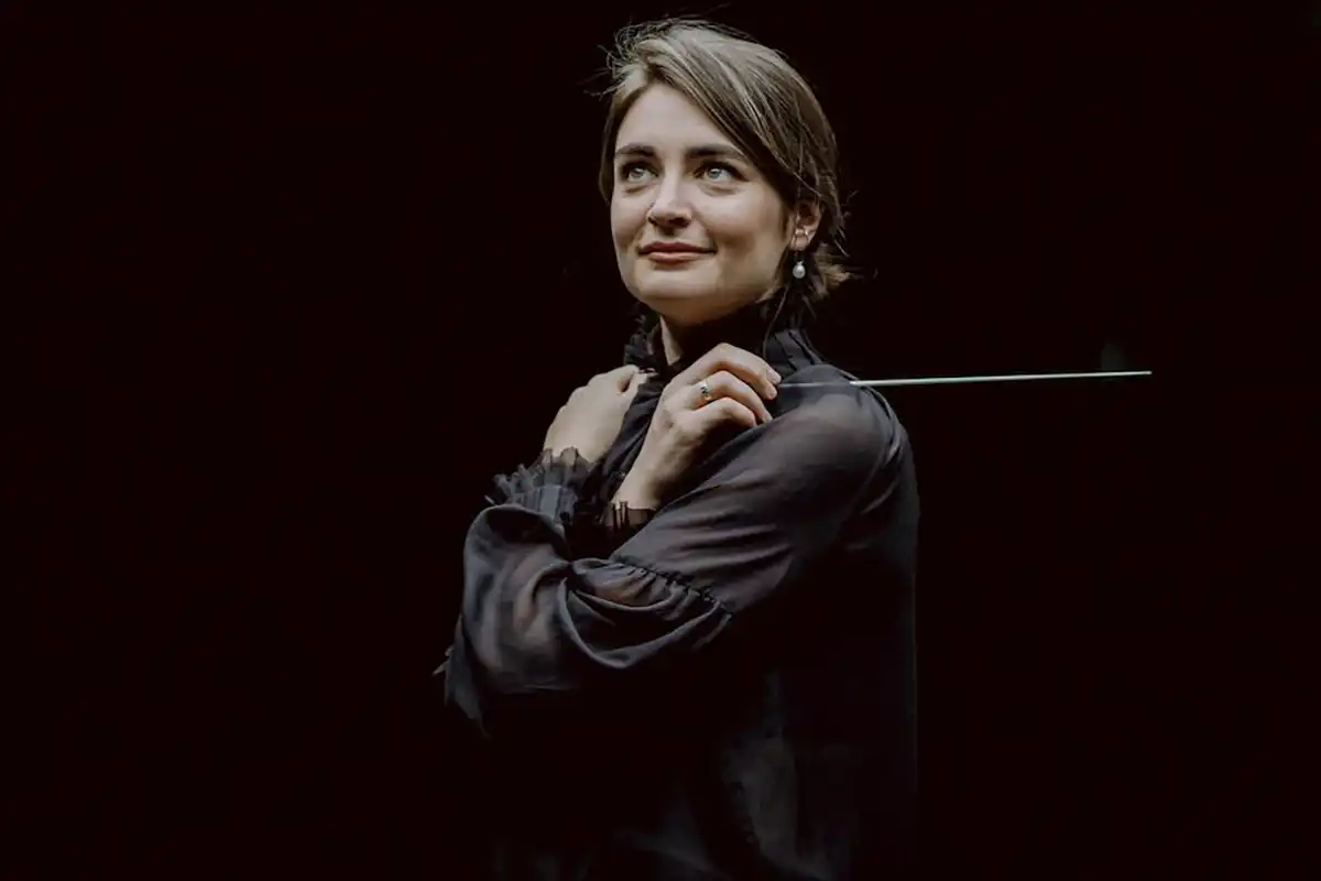 dirigentka SOPHIE DERVAUX