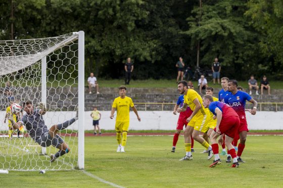 IV. liga PFK Piešťany - FC Pata - gól z hlavy Ferenčíka