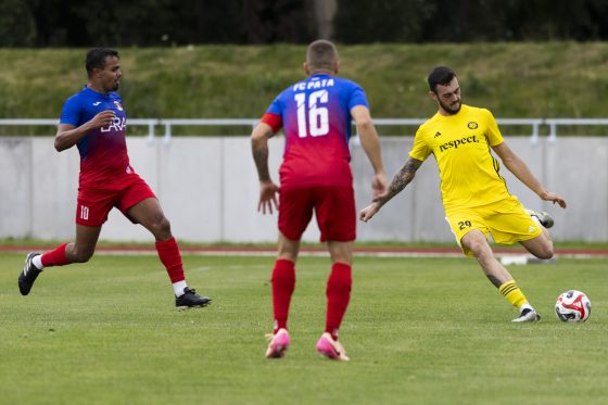 Prvý zápas IV. ligy v sezóne 2025/26 odohrali hráči PFK Piešťany proti FC Pata. Zvíťazili 3:1