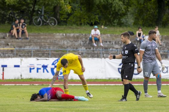 Prvý zápas IV. ligy v sezóne 2025/26 odohrali hráči PFK Piešťany proti FC Pata. Zvíťazili 3:1