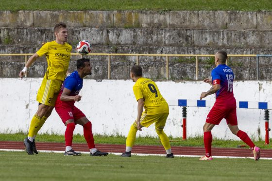 Prvý zápas IV. ligy v sezóne 2025/26 odohrali hráči PFK Piešťany proti FC Pata. Zvíťazili 3:1
