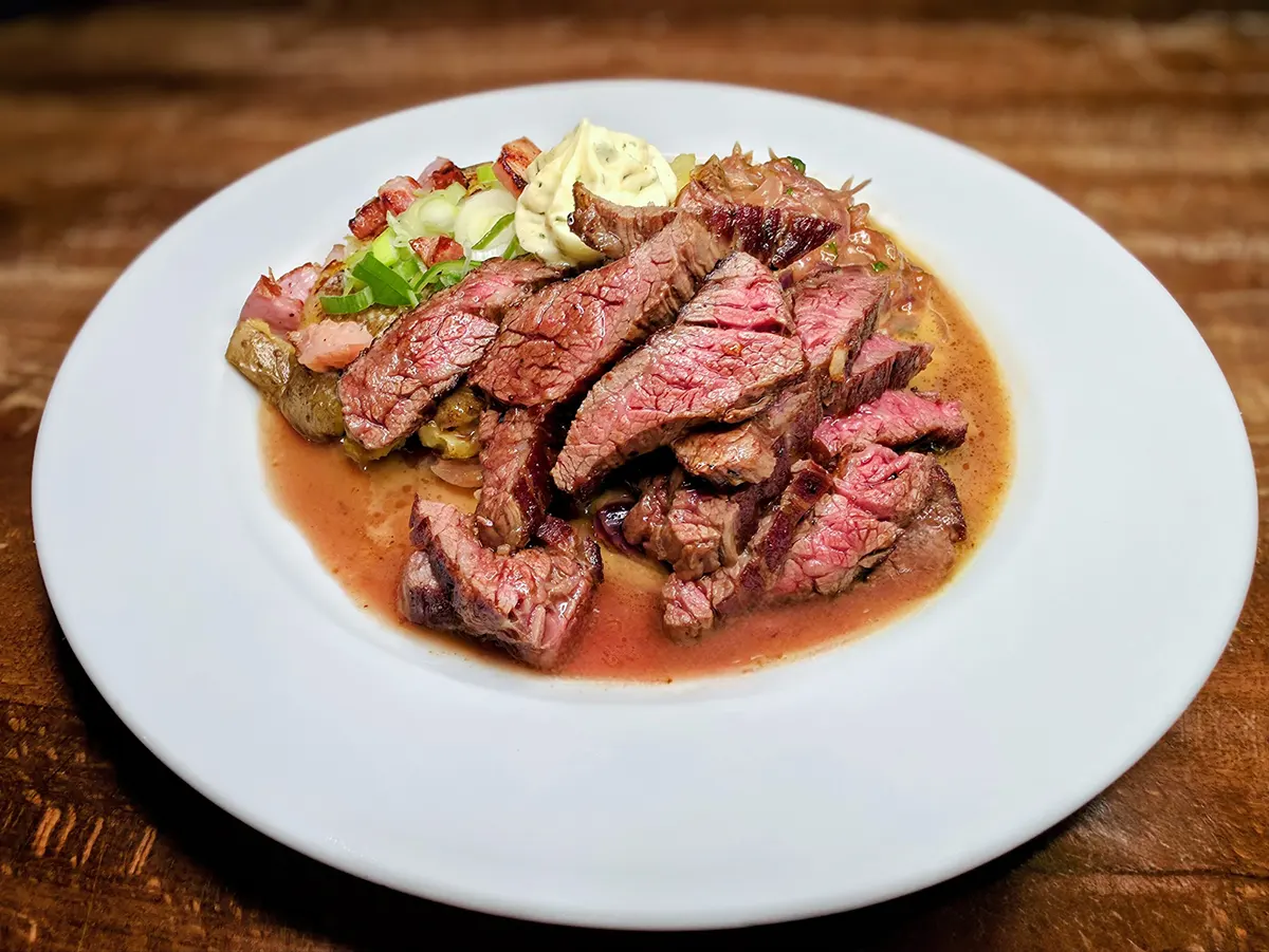 Marinovany Bavette steak obedove menu pivovar ZiWell