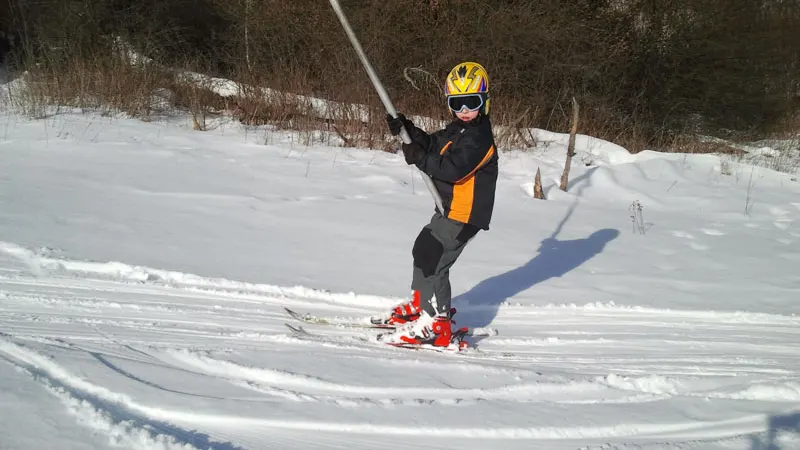 dieta lyziar povinna prilba do 18 rokov